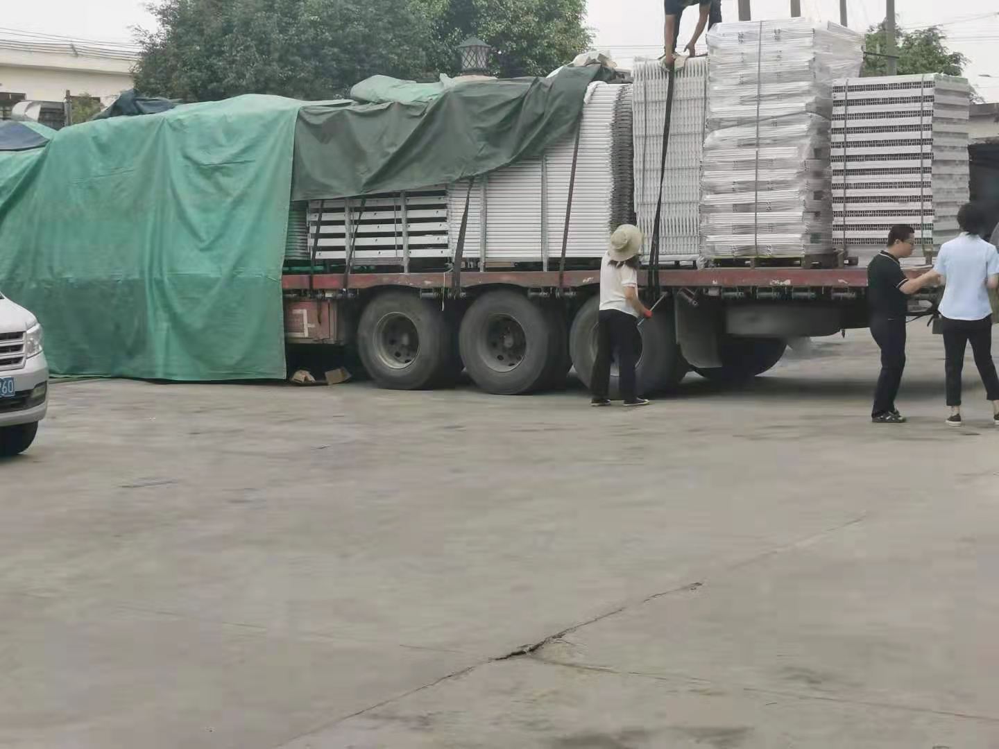 東莞鐵床廠材料的進(jìn)貨過程 東莞鐵床廠材料的進(jìn)貨過程