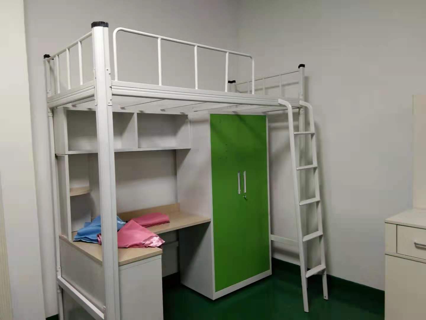 宿舍鐵床和上下鋪床的尺寸 宿舍鐵床和上下鋪床的尺寸