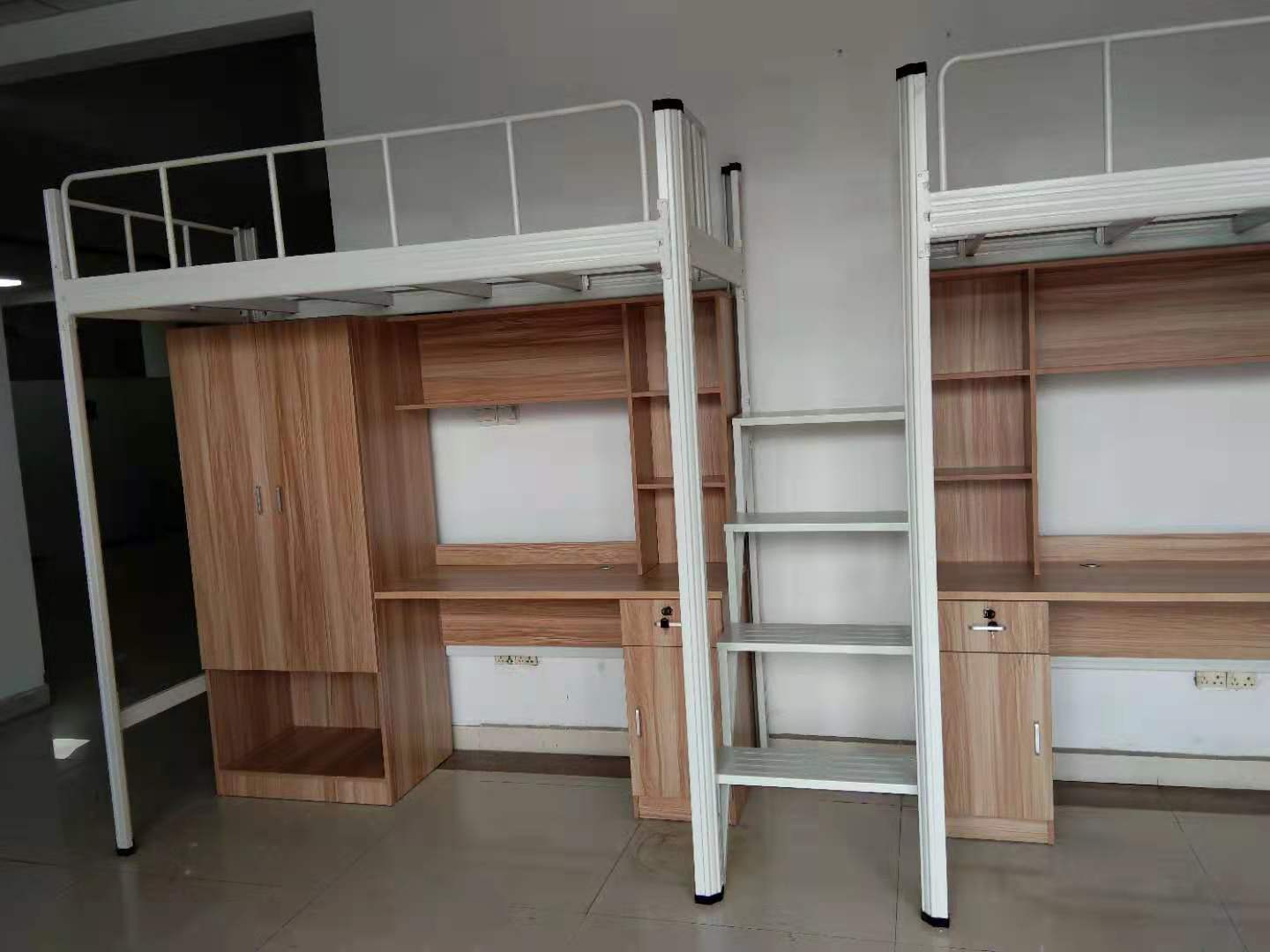 怎樣選雙層鐵床梯子的材料 怎樣選雙層鐵床梯子的材料