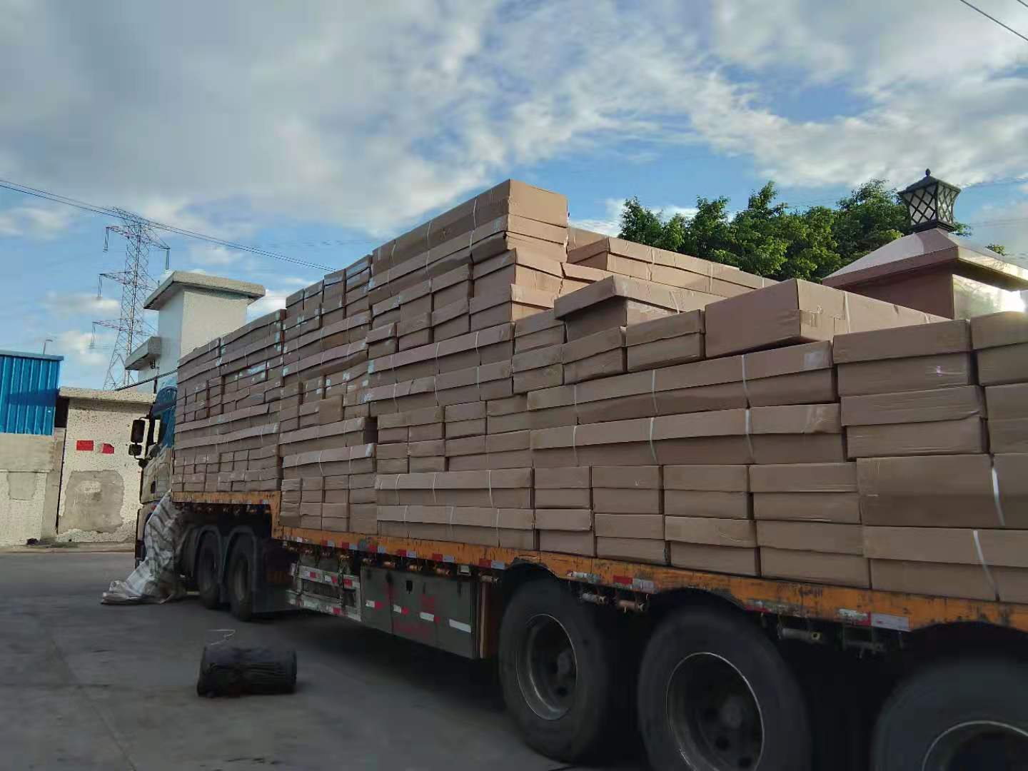 找鐵床批發(fā)，不如找廠家