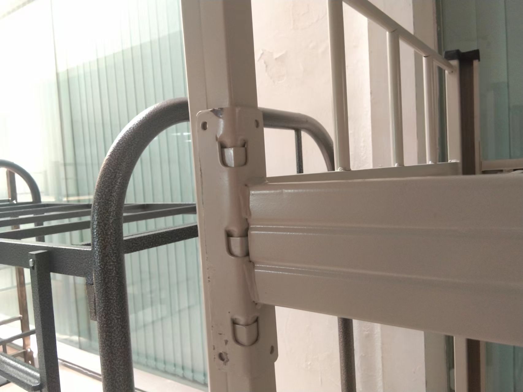 上下鋪鐵床哪一種連接方式好？